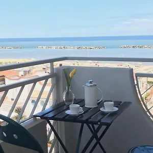 https://casa-stefania-igea-marina.emilia-romagnahotels.net