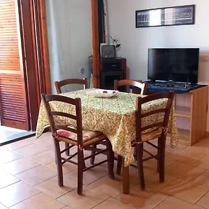 https://marina-di-olbia-guest-apartment-self-check-in.in-sardinia.net