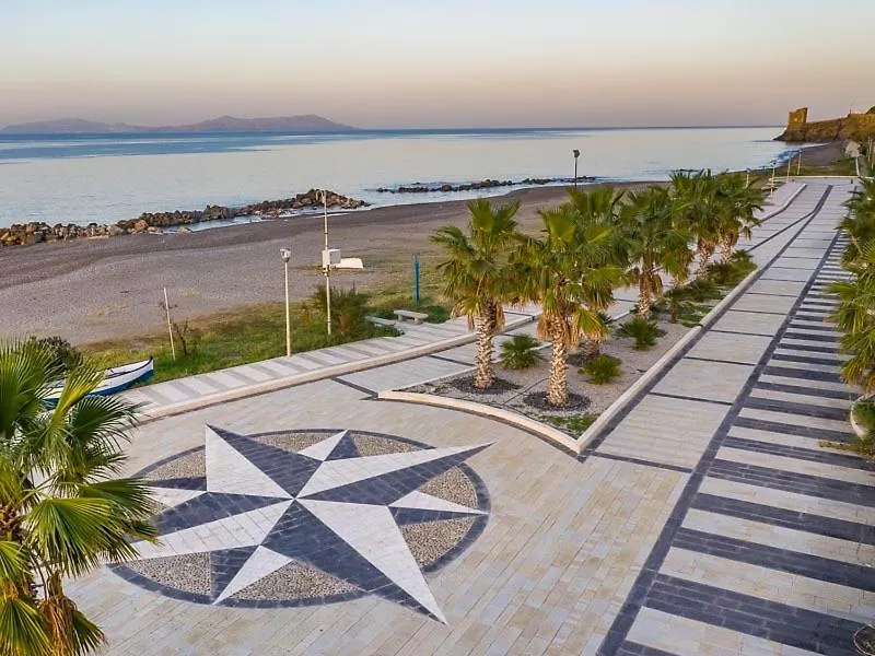 Laguna Blu davanti alle Isole Eolie Piraino Appartamento